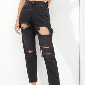 AE Ripped Mom Jean